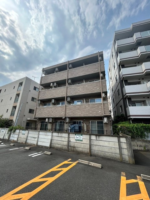 レステュディオの外観