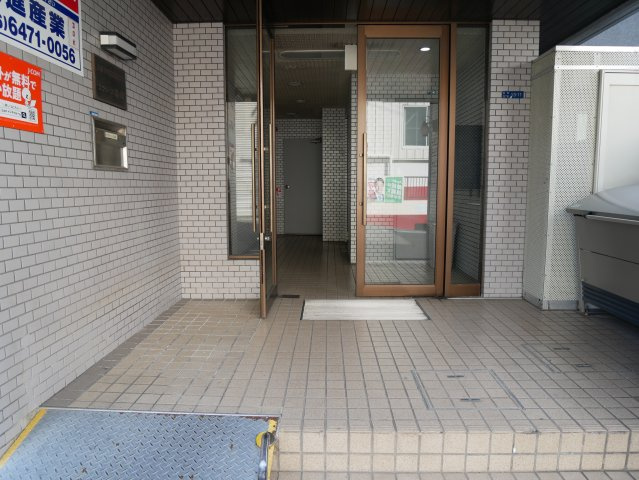 【エントランス】 | エクリーズ桑津