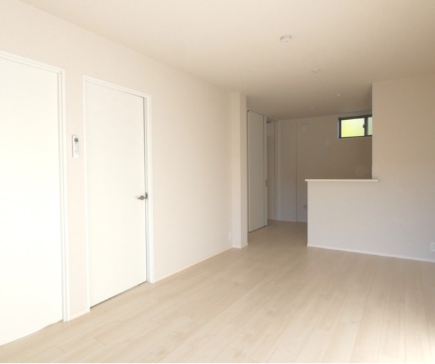 クラウン馬込の居間・リビング