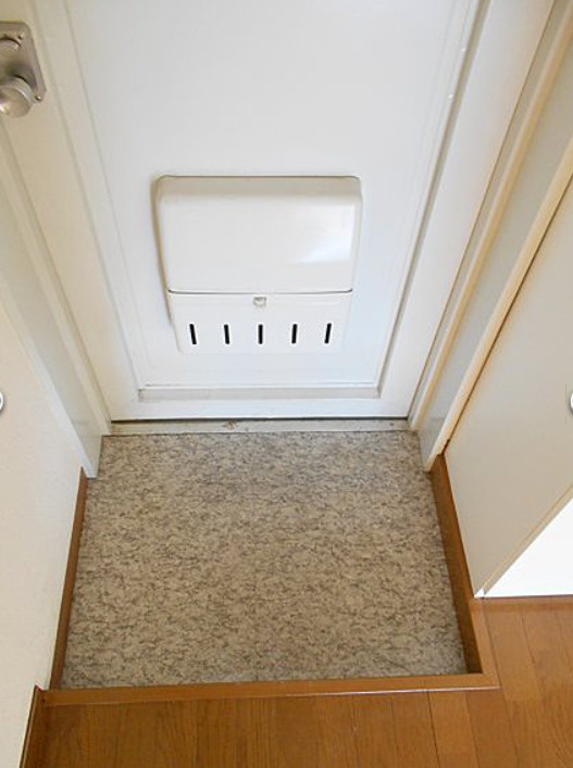 千葉マンションの玄関