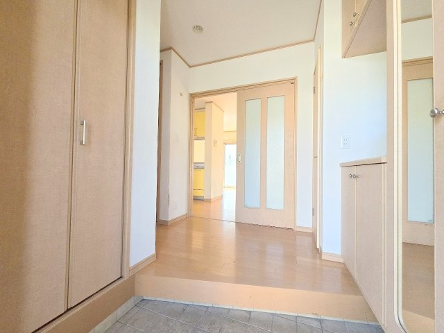 毛呂山町目白台2丁目　平成19年築中古戸建の玄関