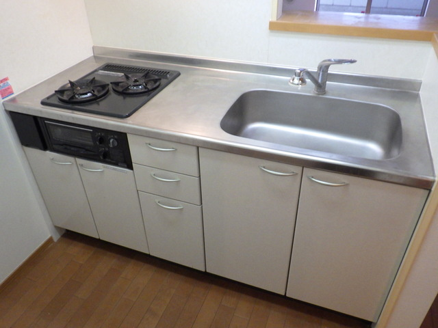 グランドメゾン サンシールのキッチン|★ガスコンロ２口グリル付きシステムキッチン★