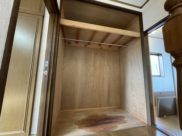 四天木乙1933-18　中古売戸建ての収納