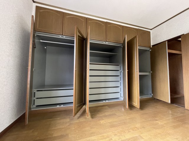 四天木乙1933-18　中古売戸建ての収納