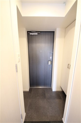 【玄関】 | レオンコンフォート阿波座西