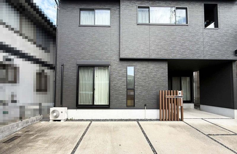 野洲市栄　中古戸建の外観
