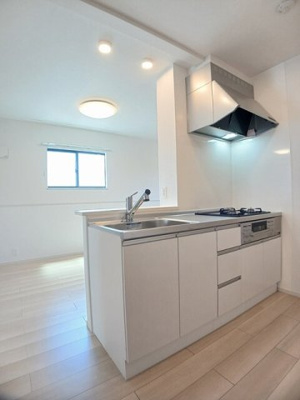 【キッチン】 | ヒカルサ和歌山鳴神Ⅰ | 使いやすいキッチンです