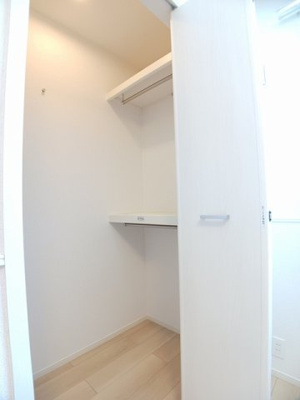 【収納】 | ヒカルサ和歌山鳴神Ⅰ | こまごまとしたものを収納できそうですね