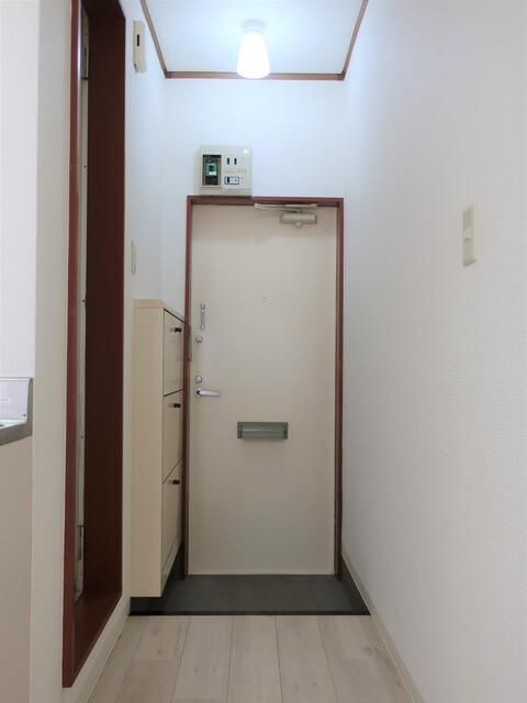 ケント・ピア西船の玄関