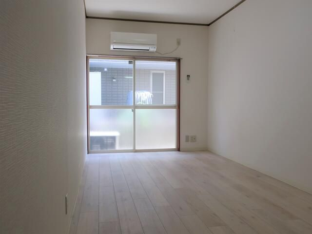 ケント・ピア西船の居間・リビング