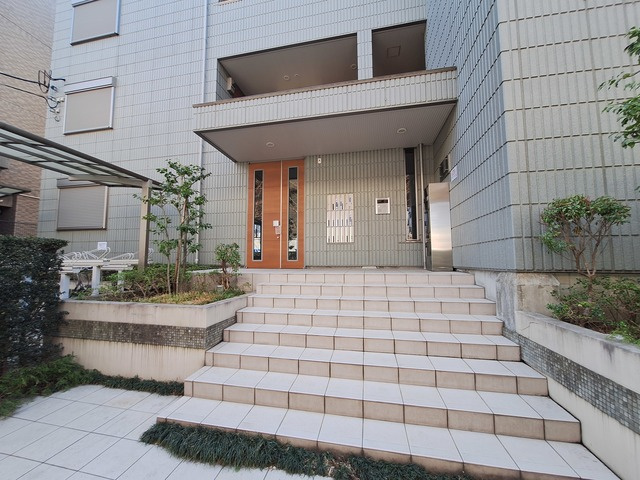 Grandeur. Iのエントランス