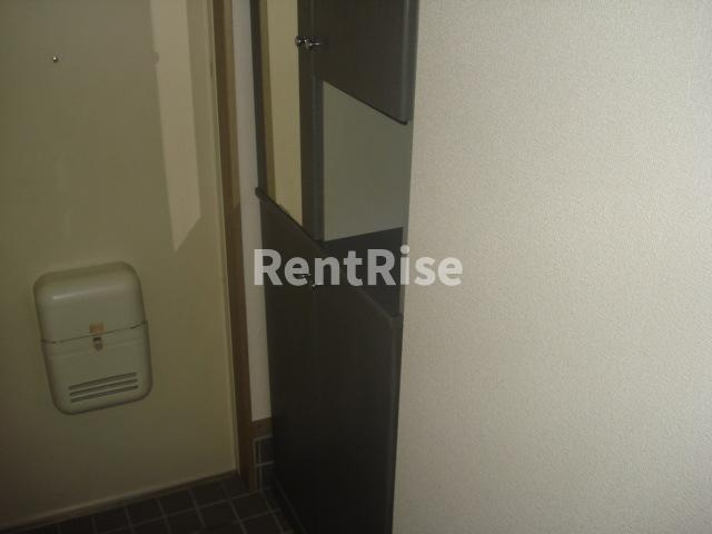 グランドールＡの玄関|下足箱（玄関）(イメージ)