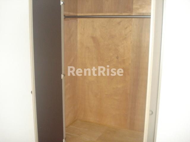 グランドールＡの洋室|クローゼット（北洋室）(イメージ)