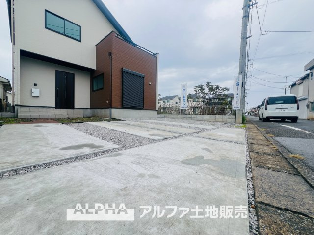 ~青梅新町~Newly built houseの前面道路含む現地写真