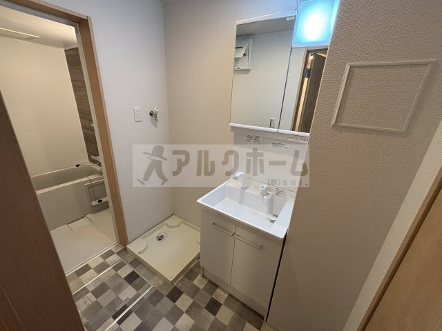 F+style柏原上市の洗面所