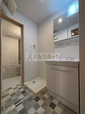 F+style柏原上市の洗面所