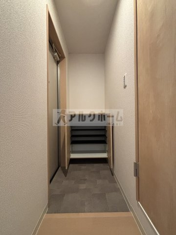 F+style柏原上市の玄関
