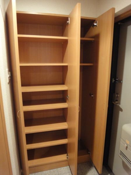 KAISEI神戸海岸通の玄関