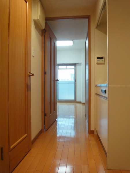 KAISEI神戸海岸通の玄関