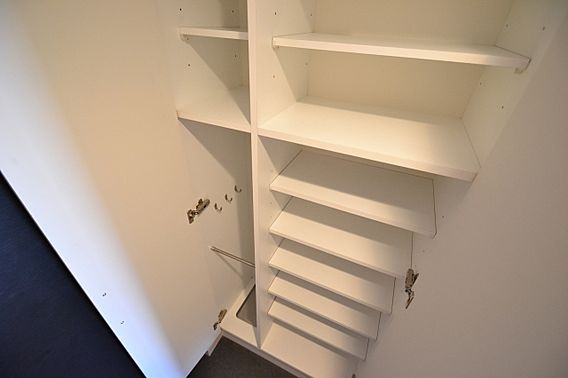 プレサンス三宮エレガンシアの玄関