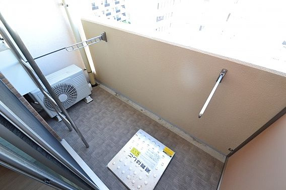 プレサンス三宮エレガンシアのバルコニー