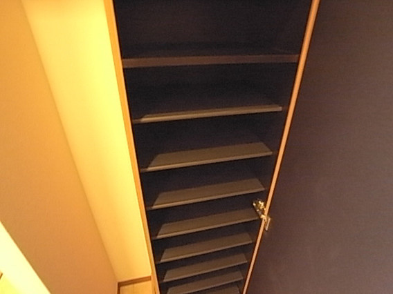 アドモリモト元町通の玄関