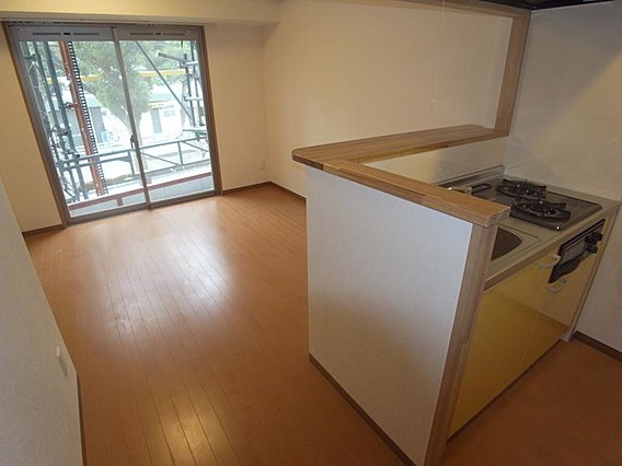 アドモリモト元町通の居間・リビング