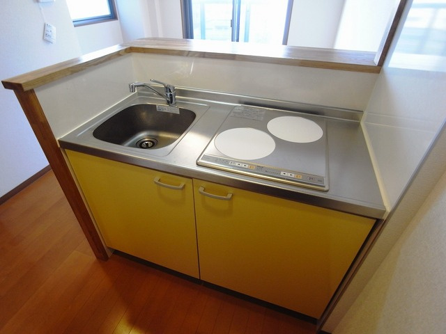 アドモリモト元町通のキッチン