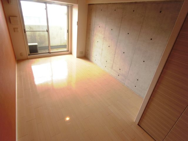 プロシード神戸元町の洋室