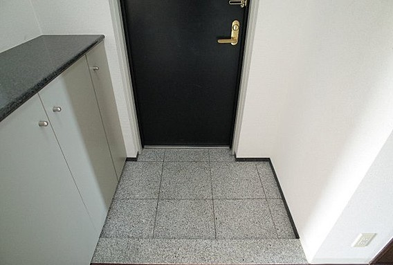 シュネルパークレジデンスの玄関