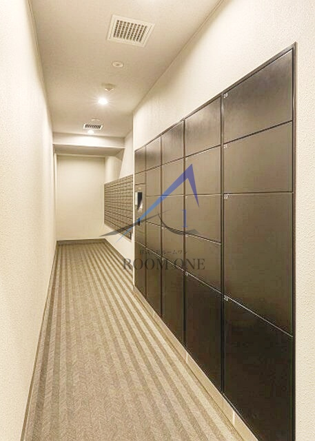 ガーラ武蔵小杉グランドステージのその他共用部分|集合ポストと宅配ボックスです。