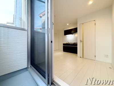 【バルコニー】 | Grandtic Ban | お洗濯にも便利なバルコニー付き