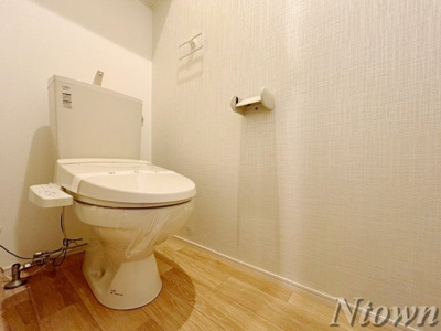 【トイレ】 | Grandtic Ban | 落ち着いた色調のトイレです