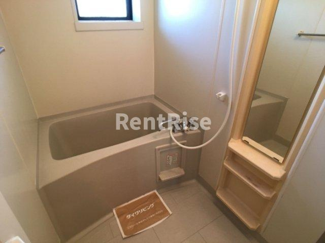 カムール高畑 Ｂの駐車場