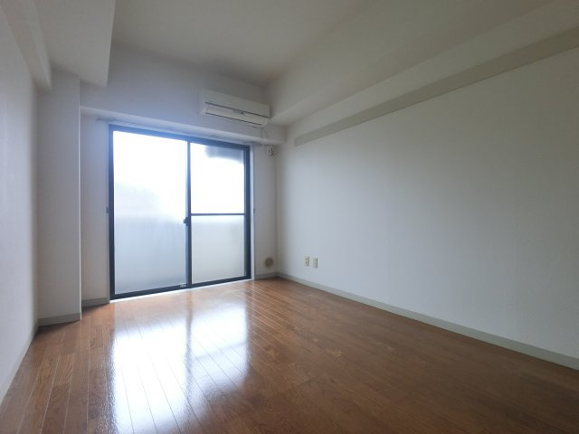 ＰＬＥＮＤＹ西船橋の居間・リビング