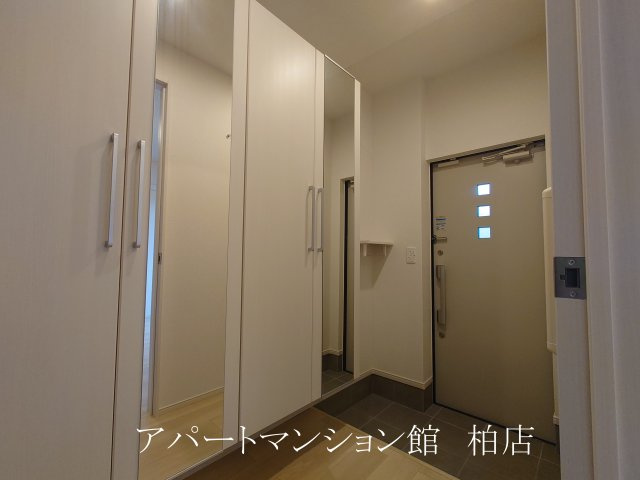 グラン　クリュＡの玄関|同施工会社、同型タイプです