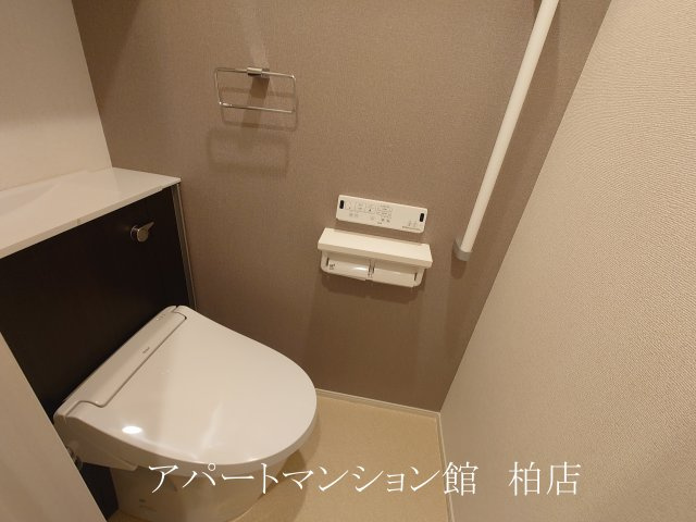 グラン　クリュＡのトイレ|同施工会社、同型タイプです