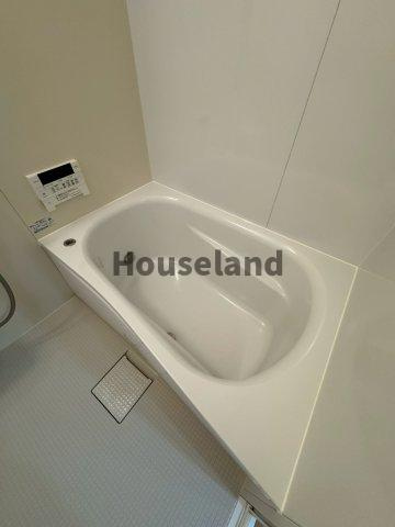 市小路戸建の浴室