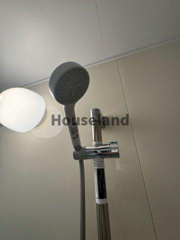 市小路戸建の浴室