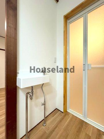 市小路戸建の独立洗面台