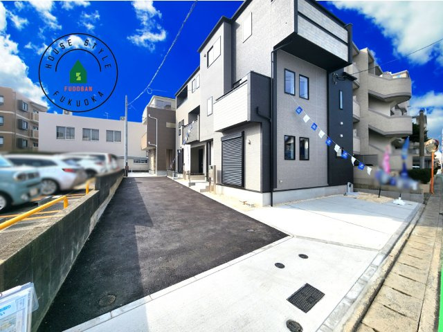 福岡市博多区南八幡町1丁目第1-3棟（1号棟）の前面道路含む現地写真|見学の時間などお気軽にお問い合わせ下さい。