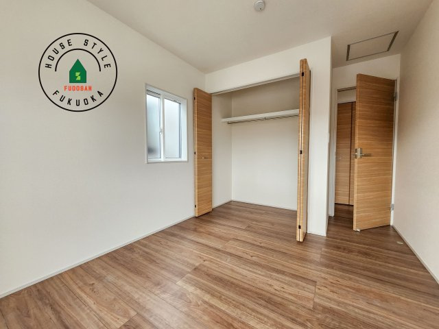 福岡市博多区南八幡町1丁目第1-3棟（1号棟）の和室|和室を上手に活用すると暮らし方の幅が広がります。例えば普段は開け放して、子供の小さいうちはお昼寝や遊びのスペースに。畳はソフトなので転んでもケガをしにくく安心です