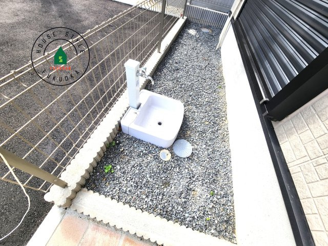 福岡市博多区南八幡町1丁目第1-3棟（2号棟）の庭|お庭で自由な時間を過ごせます。