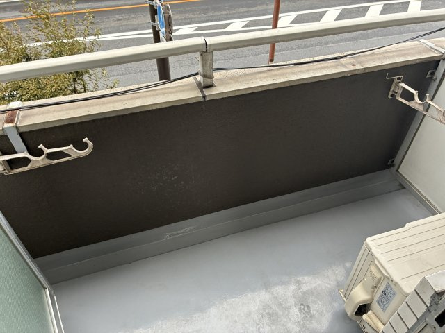 プラーズ南幸町Ⅰのバルコニー|お洗濯にも便利なバルコニー付き