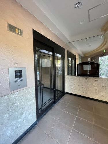 【エントランス】 | ダイナコート高宮 | 安全に配慮されたオートロックマンションです