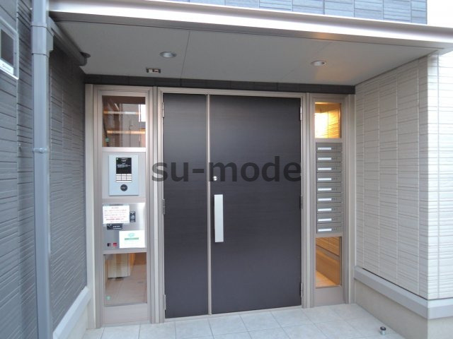 NAGOMIのエントランス