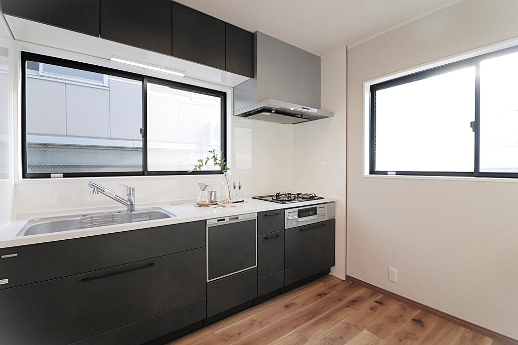 神戸市灘区記田町4丁目中古戸建のキッチン