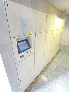 【その他共用部分】 | 不在時にも嬉しい宅配ボックス完備☆