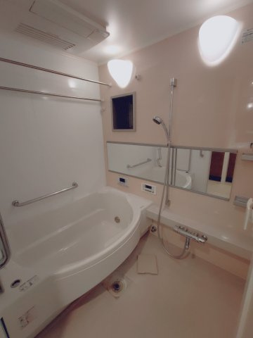 ワコーレ須磨ザ・フィールズの浴室|設備が充実したお風呂となります