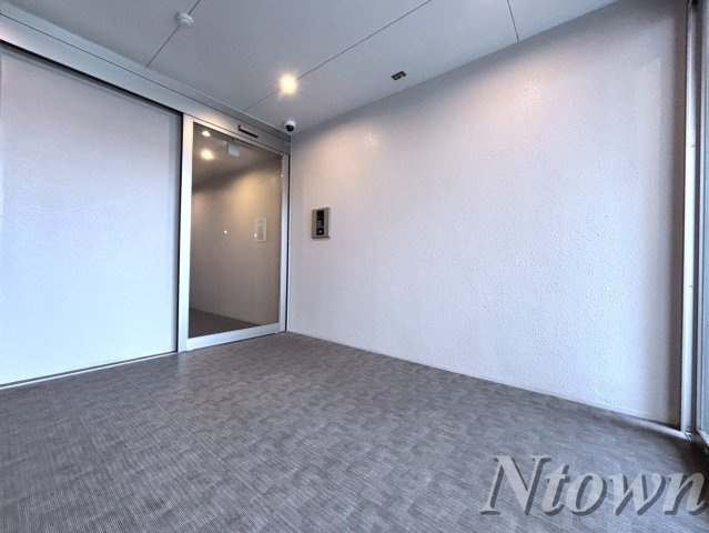 【エントランス】 | クレストタップ名古屋ウエスト | ゆとりのあるエントランスです